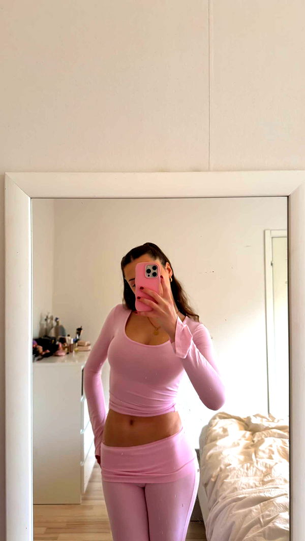 mathilda_bergs image ~ Altpins