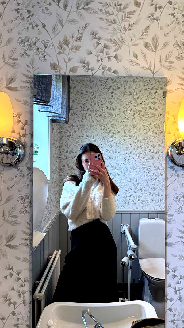 mathilda_bergs image ~ Altpins