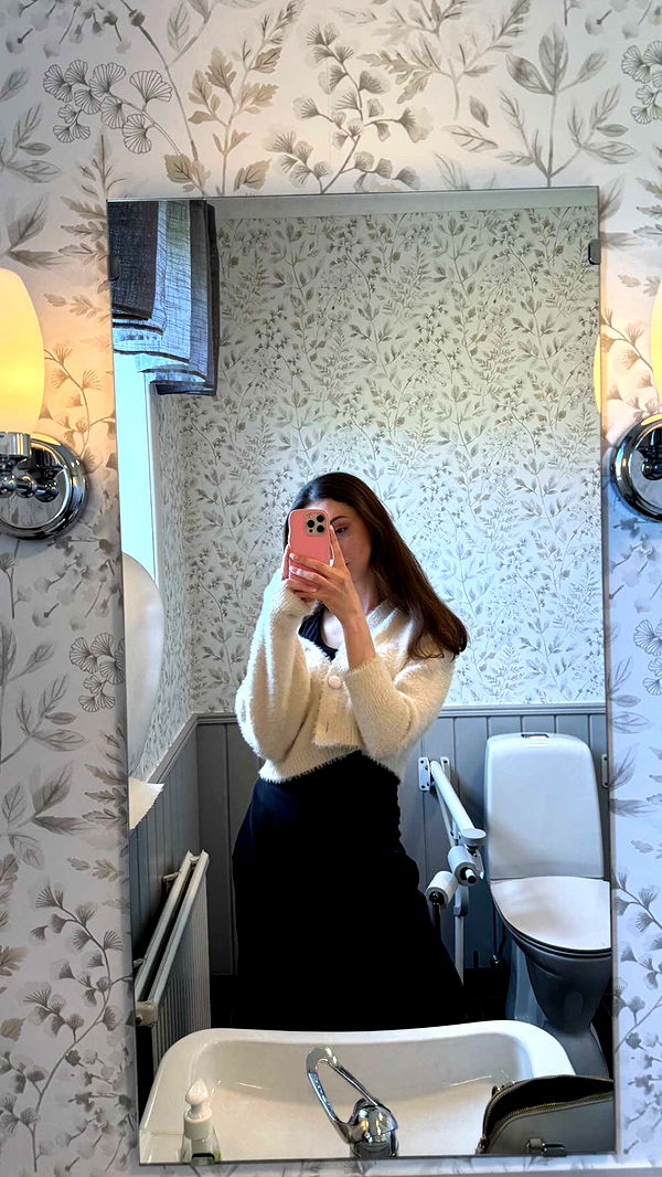 mathilda_bergs image ~ Altpins