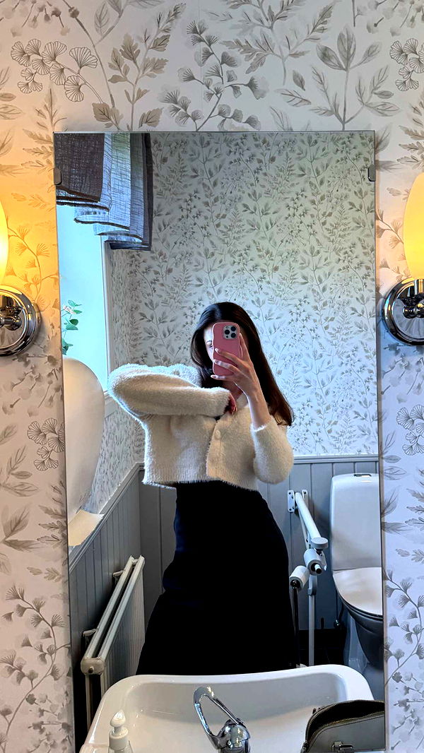 mathilda_bergs image ~ Altpins