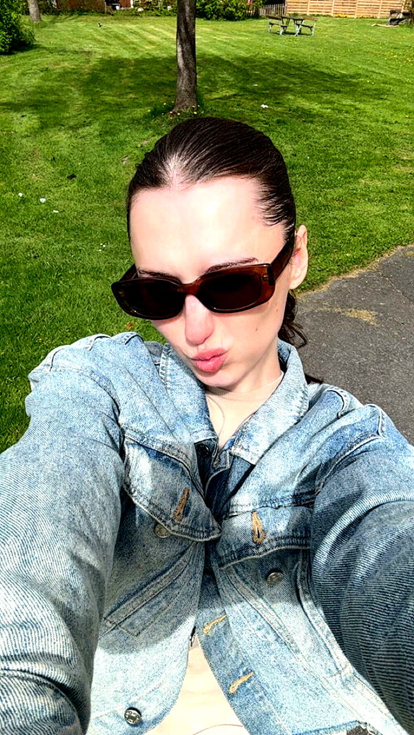 mathilda_bergs image ~ Altpins