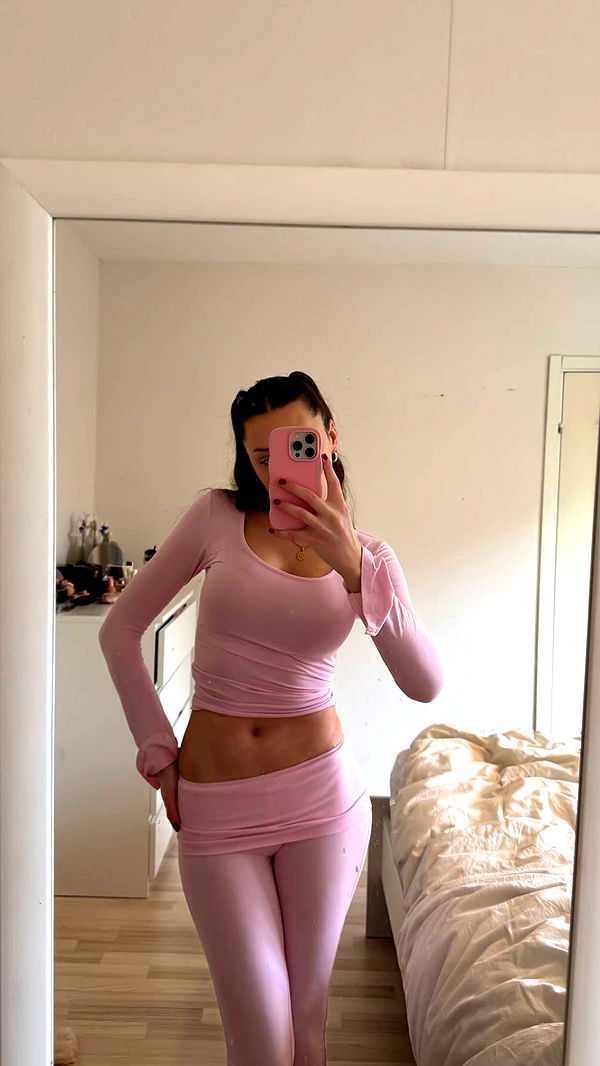 mathilda_bergs image ~ Altpins