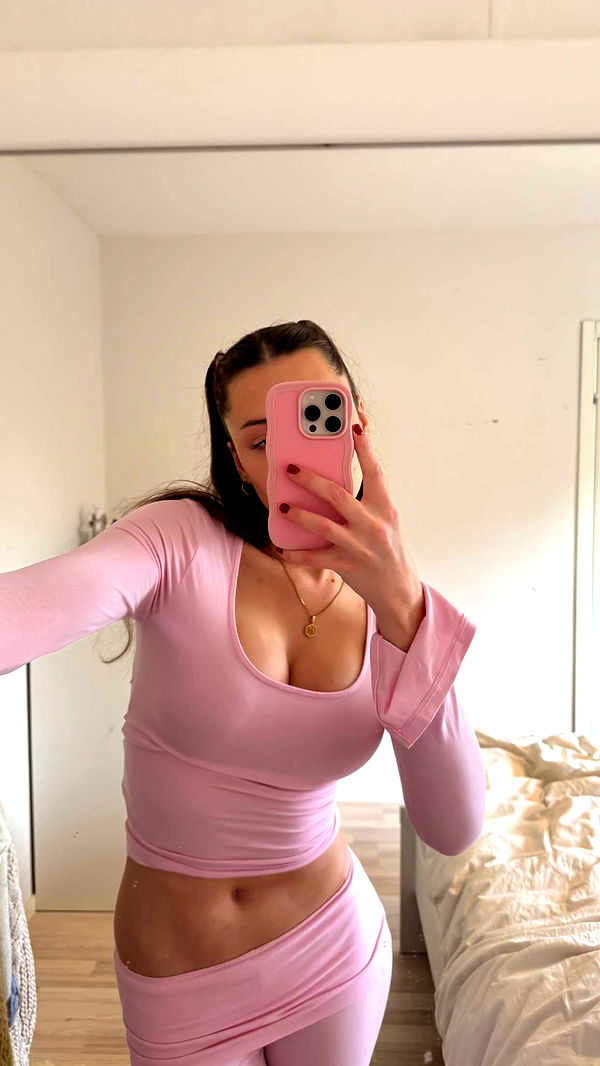 mathilda_bergs image ~ Altpins