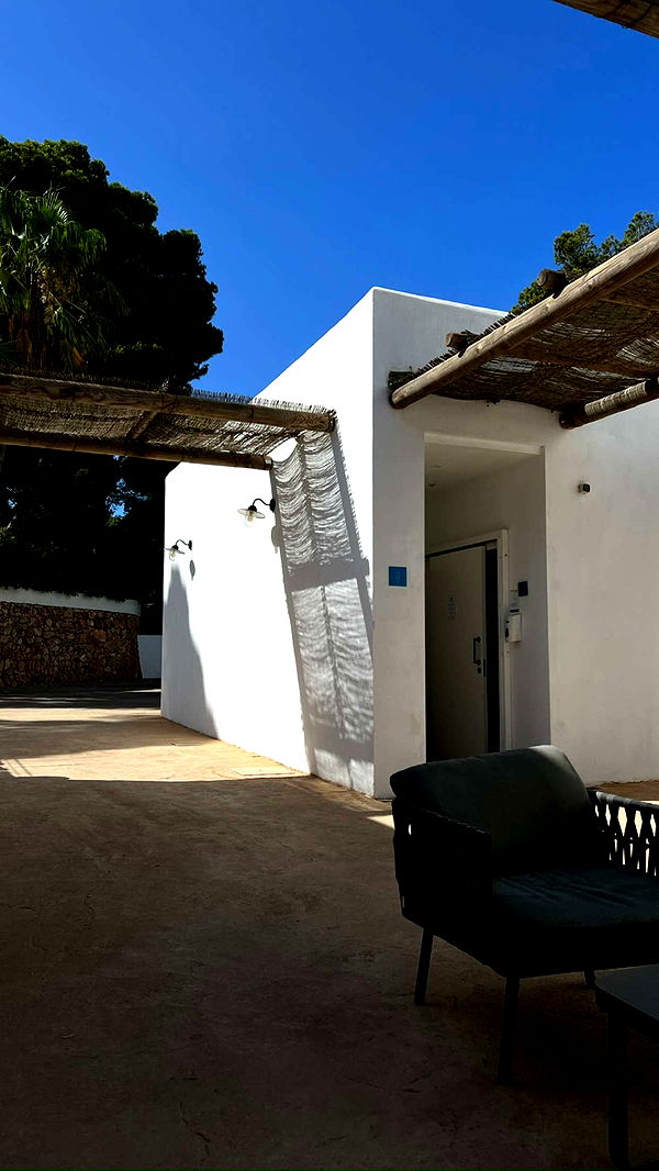 mathilda_bergs image ~ Altpins