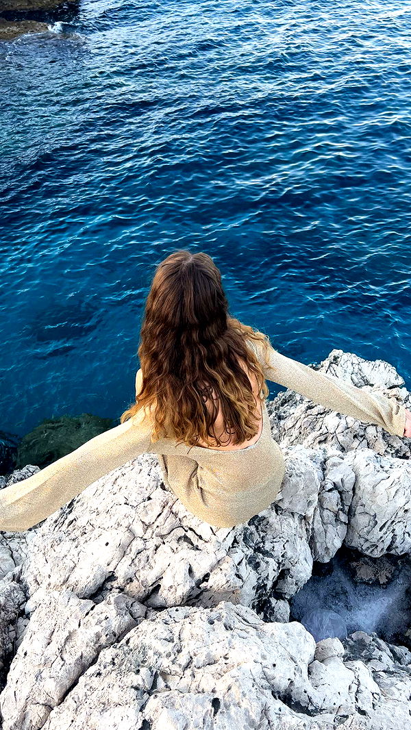 mathilda_bergs image ~ Altpins