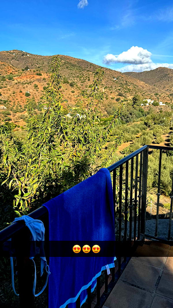 mathilda_bergs image ~ Altpins