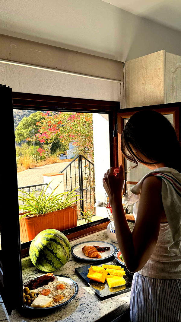 mathilda_bergs image ~ Altpins