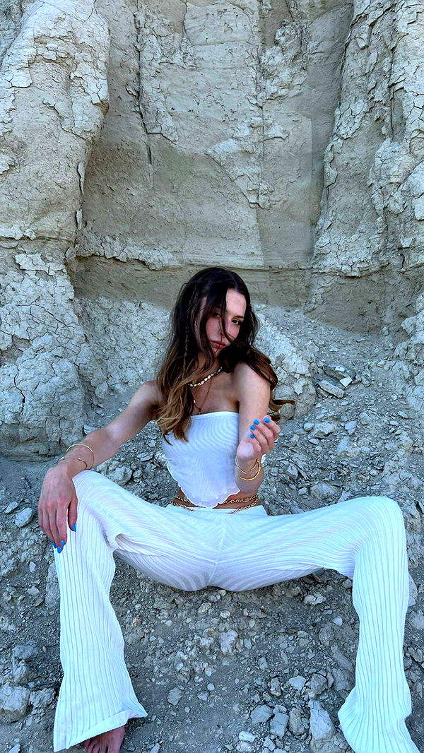 mathilda_bergs image ~ Altpins