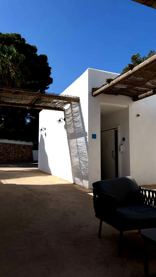 mathilda_bergs image ~ Altpins