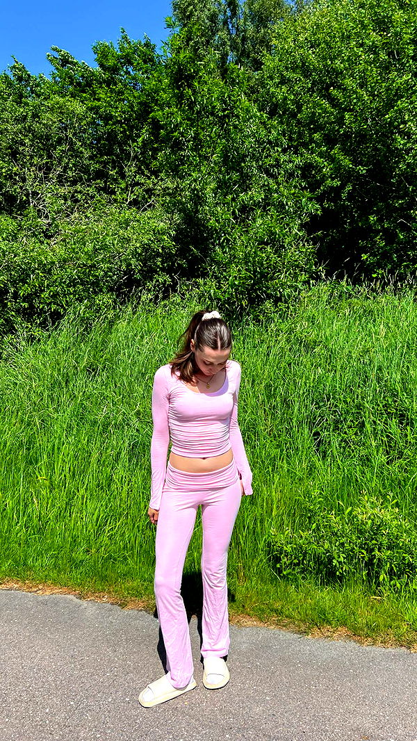 mathilda_bergs image ~ Altpins