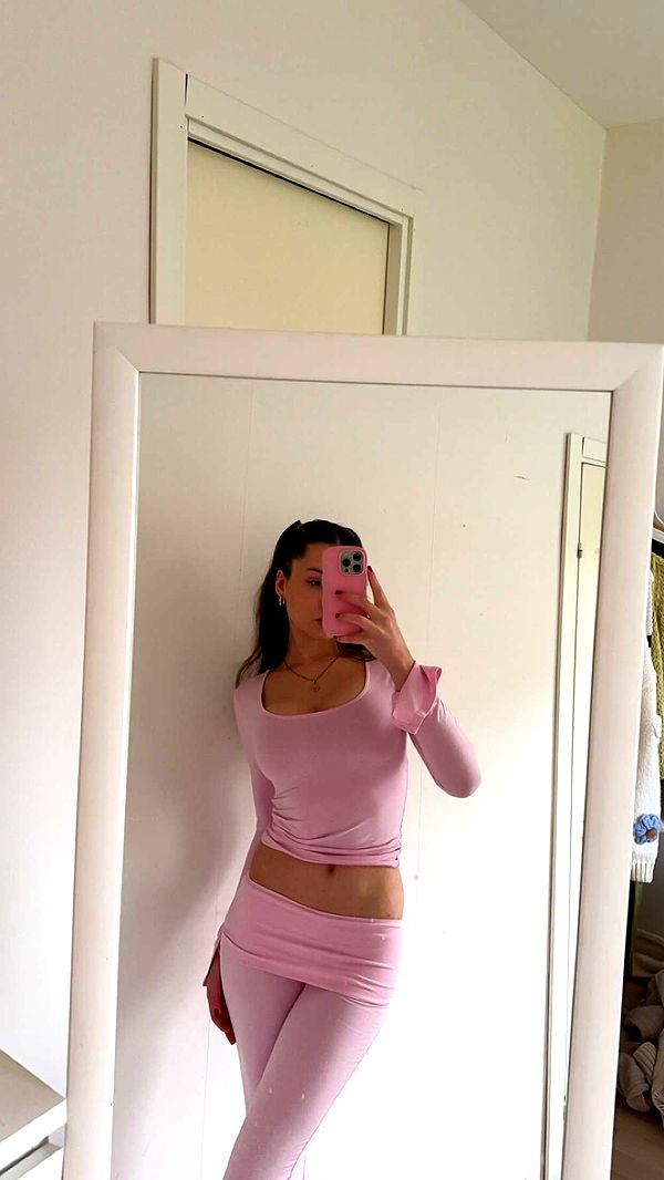 mathilda_bergs image ~ Altpins