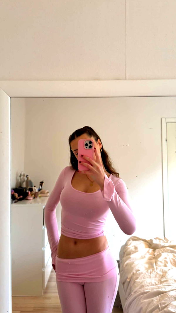 mathilda_bergs image ~ Altpins