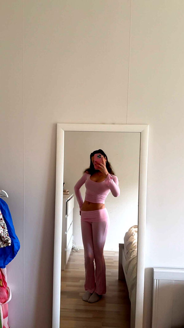 mathilda_bergs image ~ Altpins