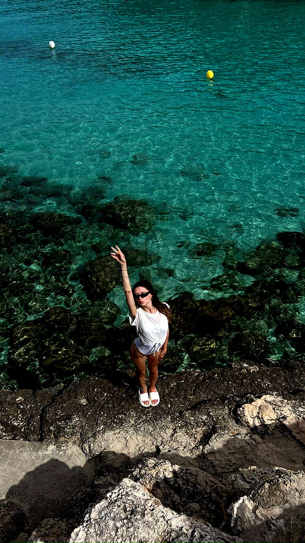 mathilda_bergs image ~ Altpins