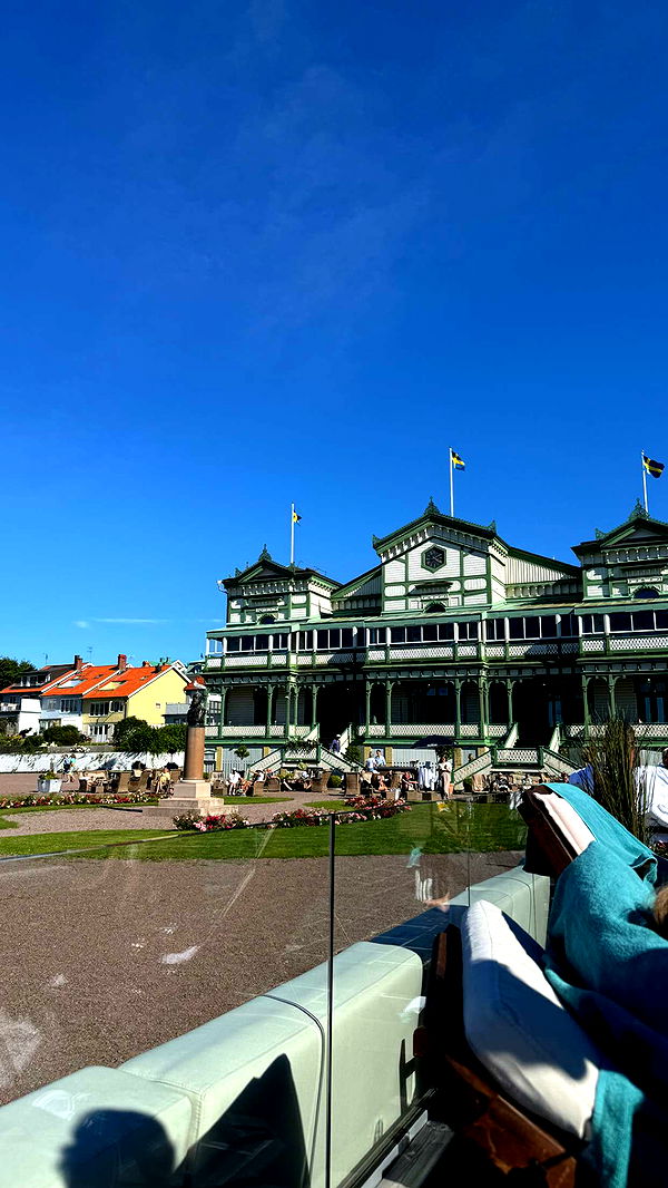 mathilda_bergs image ~ Altpins