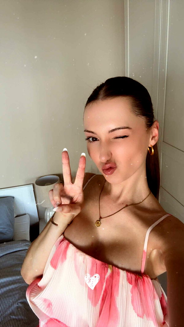 mathilda_bergs snapchat image archive image