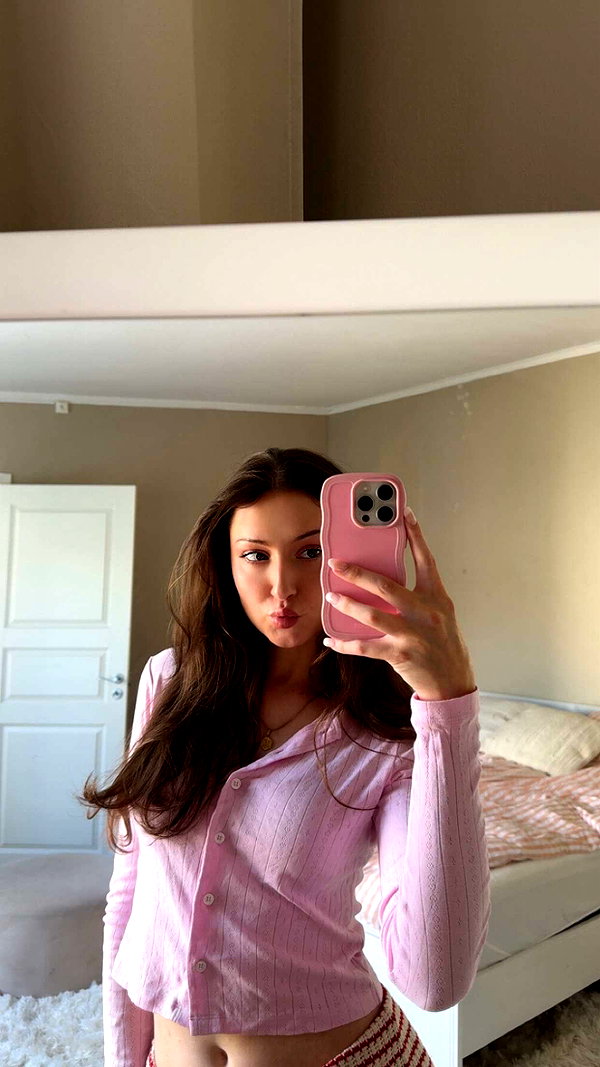 mathilda_bergs snapchat image archive image