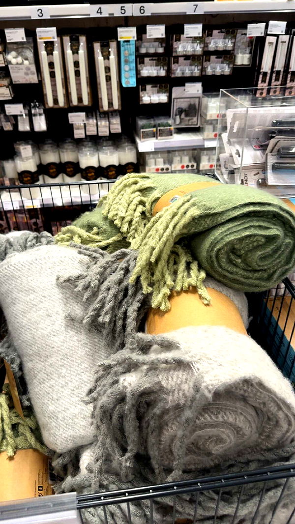 mathilda_bergs image ~ Altpins