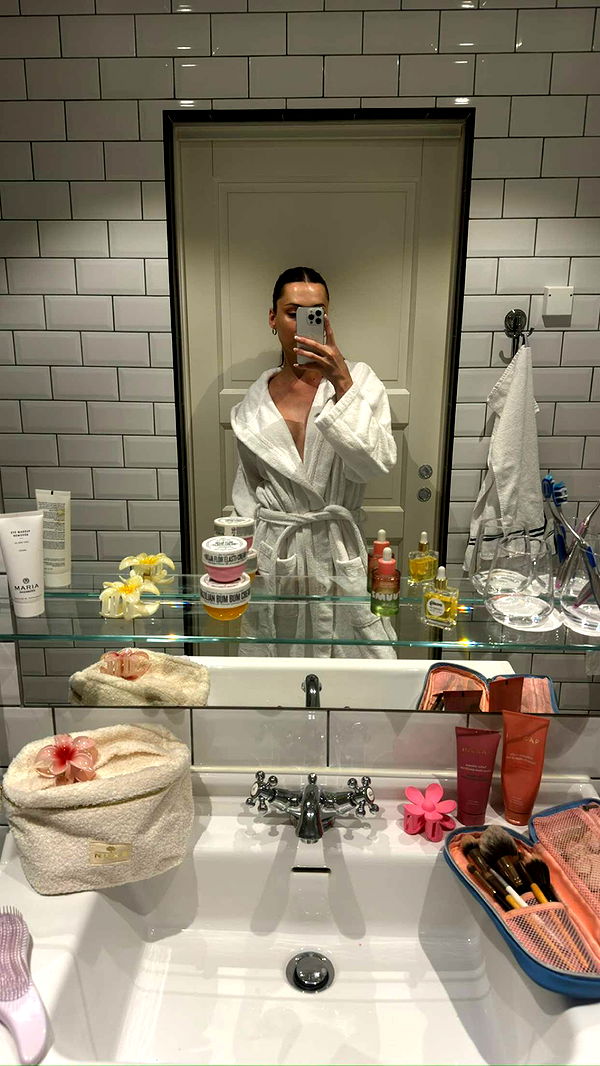 mathilda_bergs image ~ Altpins