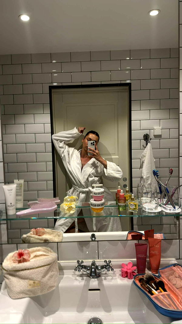 mathilda_bergs image ~ Altpins