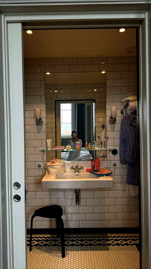 mathilda_bergs image ~ Altpins