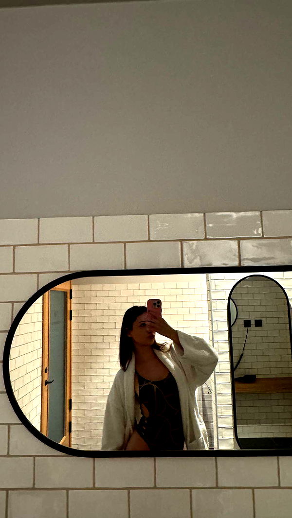 mathilda_bergs image ~ Altpins