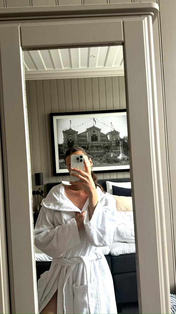 mathilda_bergs image ~ Altpins