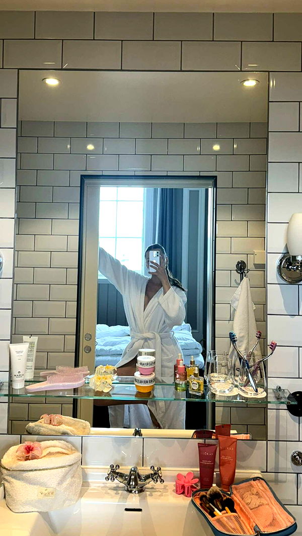 mathilda_bergs image ~ Altpins