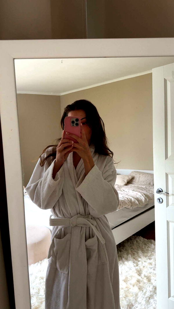 mathilda_bergs image ~ Altpins