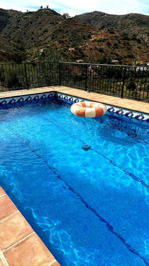 mathilda_bergs image ~ Altpins