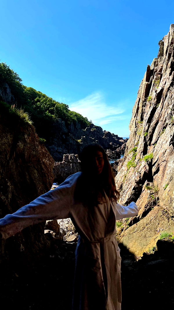 mathilda_bergs image ~ Altpins