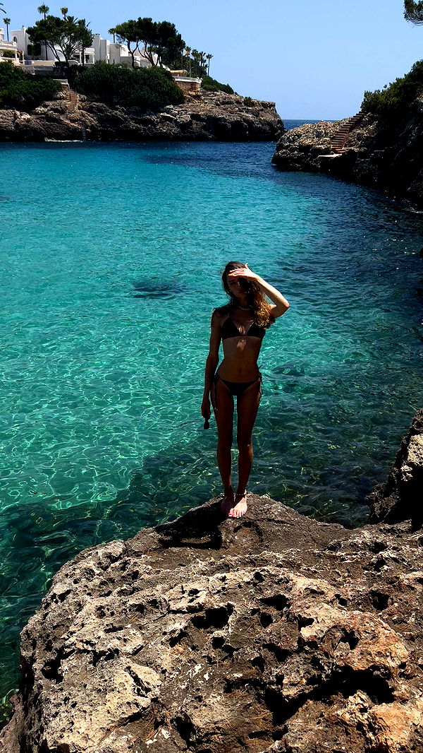 mathilda_bergs image ~ Altpins