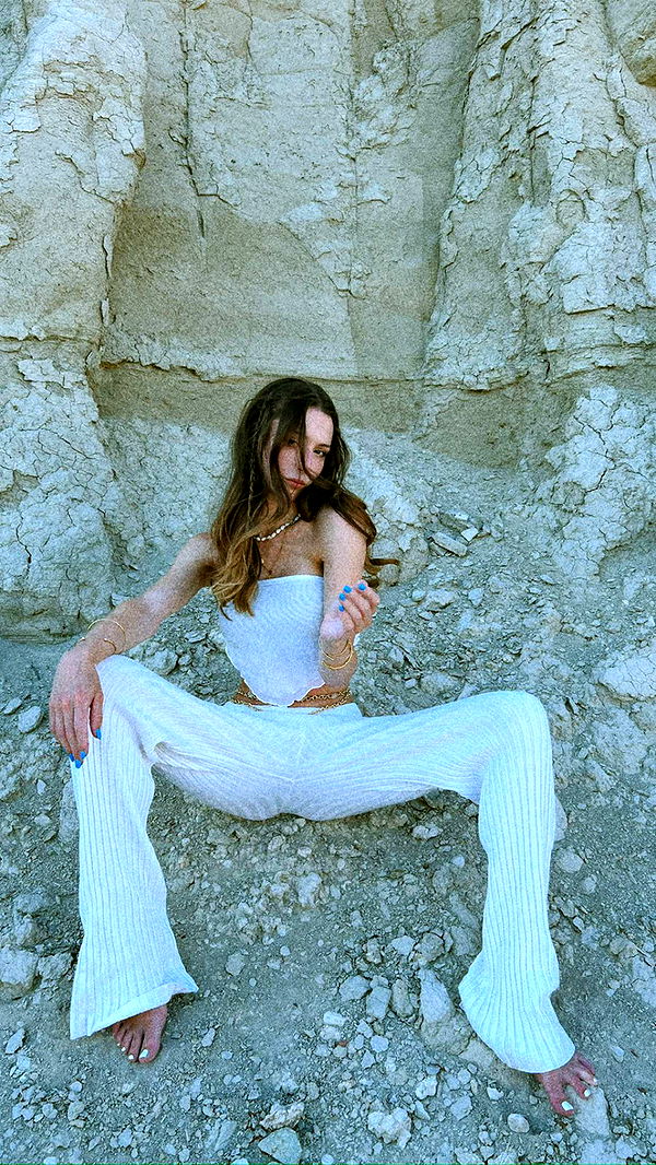 mathilda_bergs image ~ Altpins