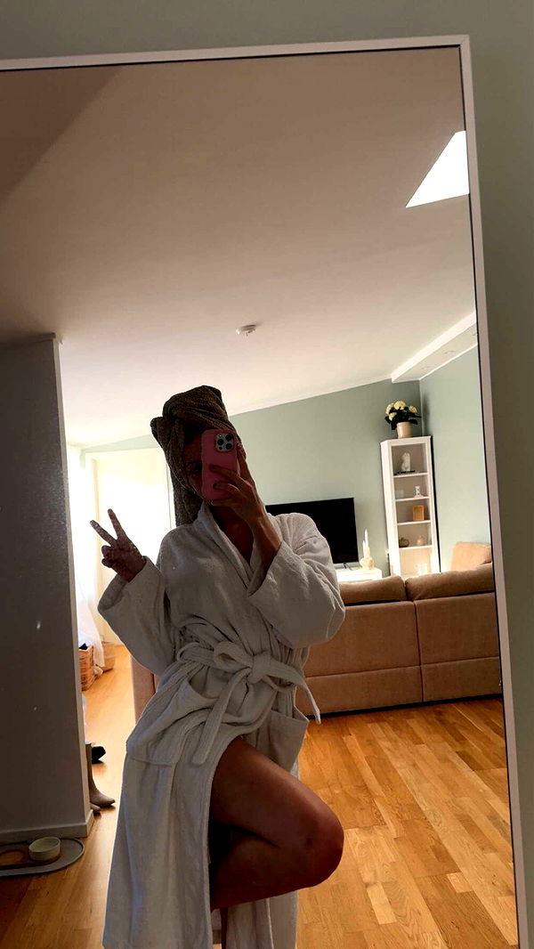 mathilda_bergs image ~ Altpins