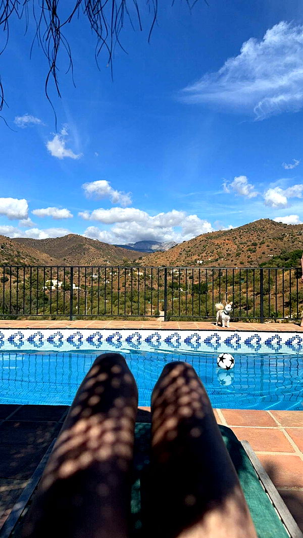 mathilda_bergs image ~ Altpins