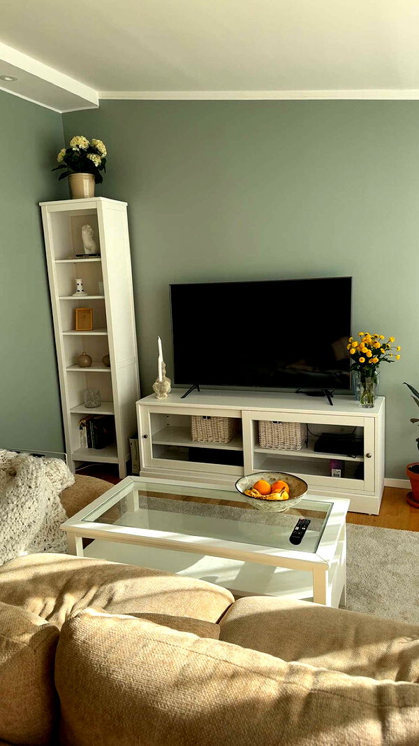 mathilda_bergs image ~ Altpins