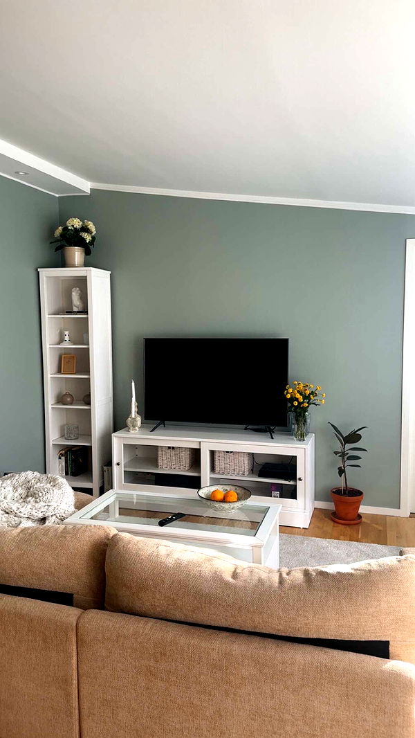 mathilda_bergs image ~ Altpins