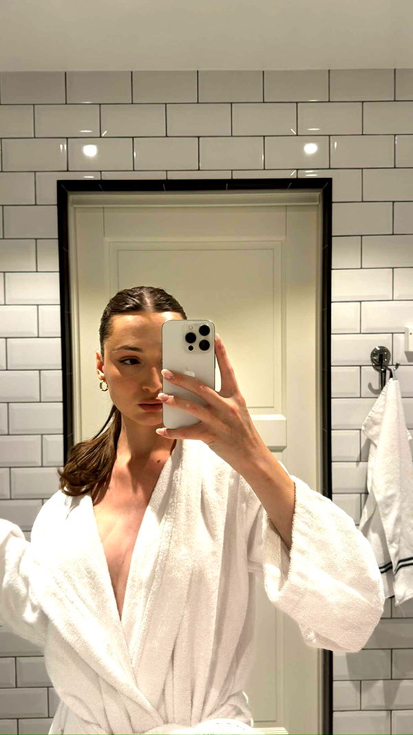 mathilda_bergs image ~ Altpins