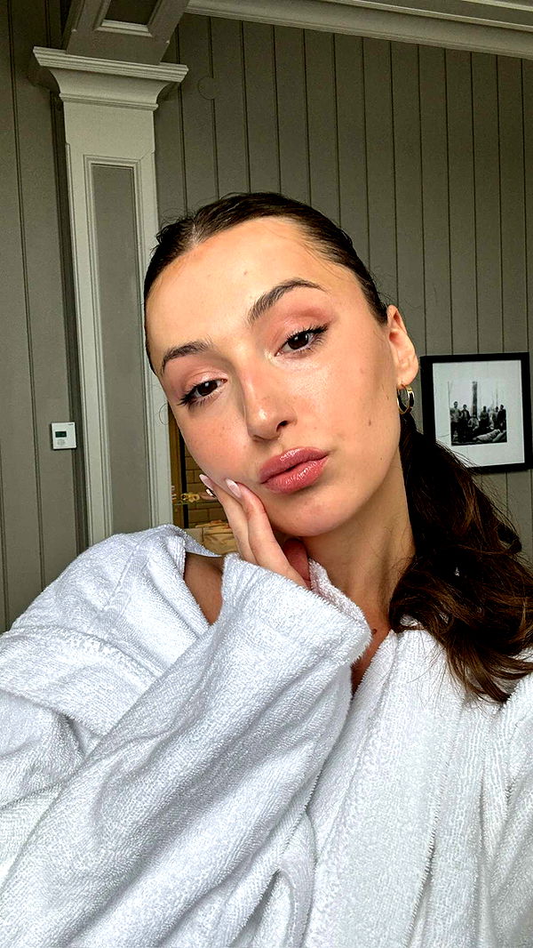 mathilda_bergs image ~ Altpins