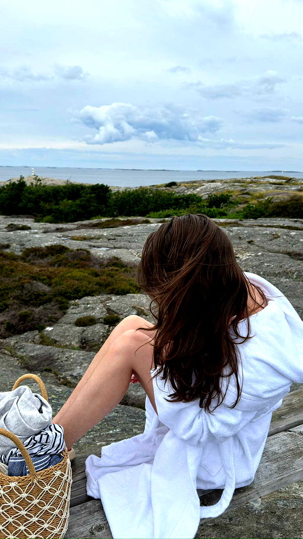 mathilda_bergs image ~ Altpins