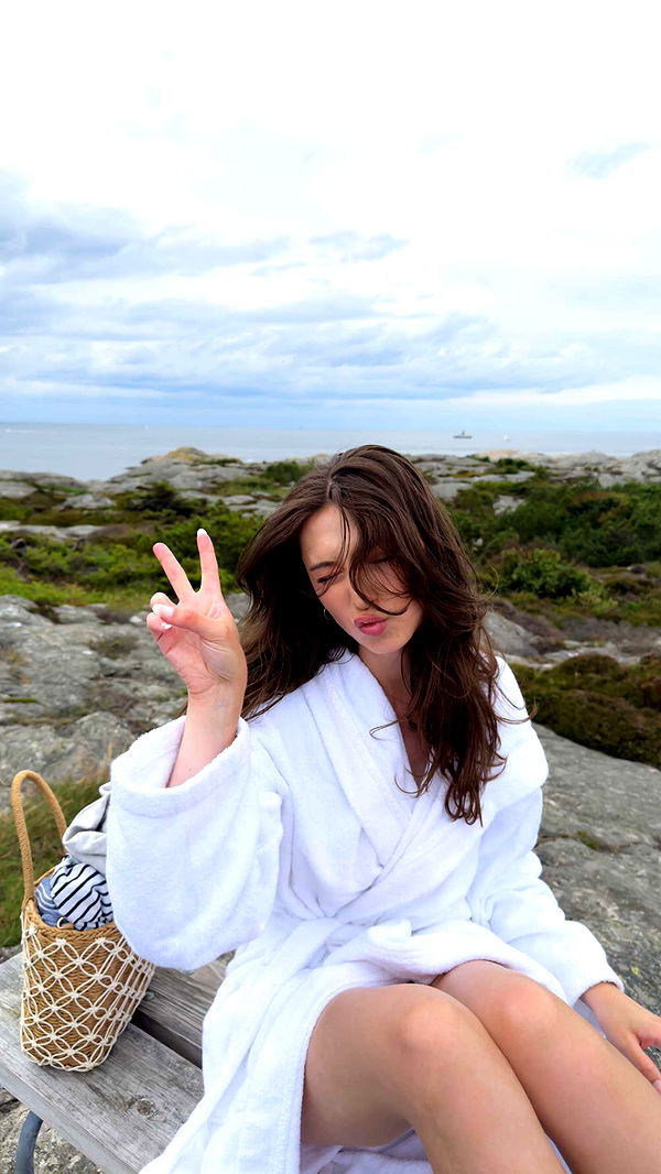 mathilda_bergs image ~ Altpins