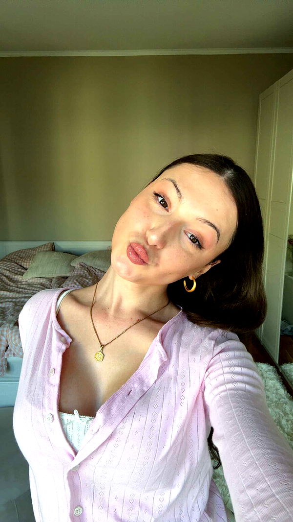 mathilda_bergs image ~ Altpins