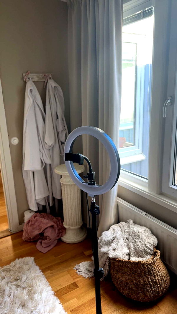 mathilda_bergs image ~ Altpins