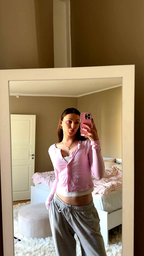 mathilda_bergs image ~ Altpins