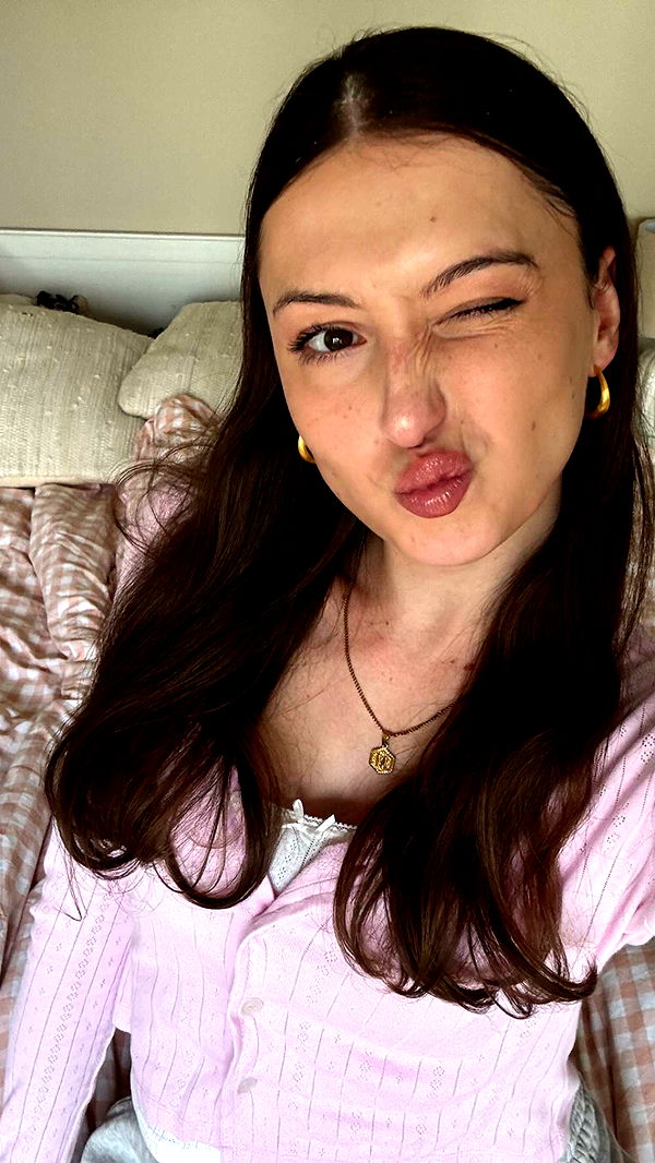 mathilda_bergs image ~ Altpins