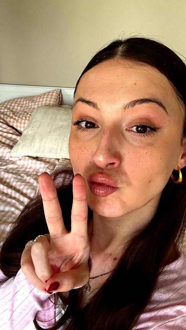 mathilda_bergs image ~ Altpins