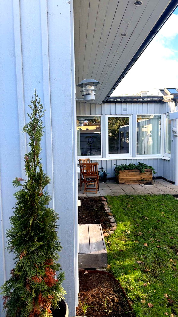 mathilda_bergs image ~ Altpins