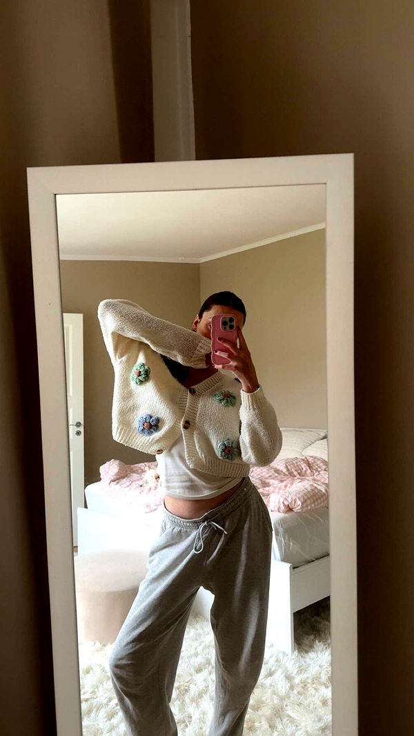 mathilda_bergs image ~ Altpins