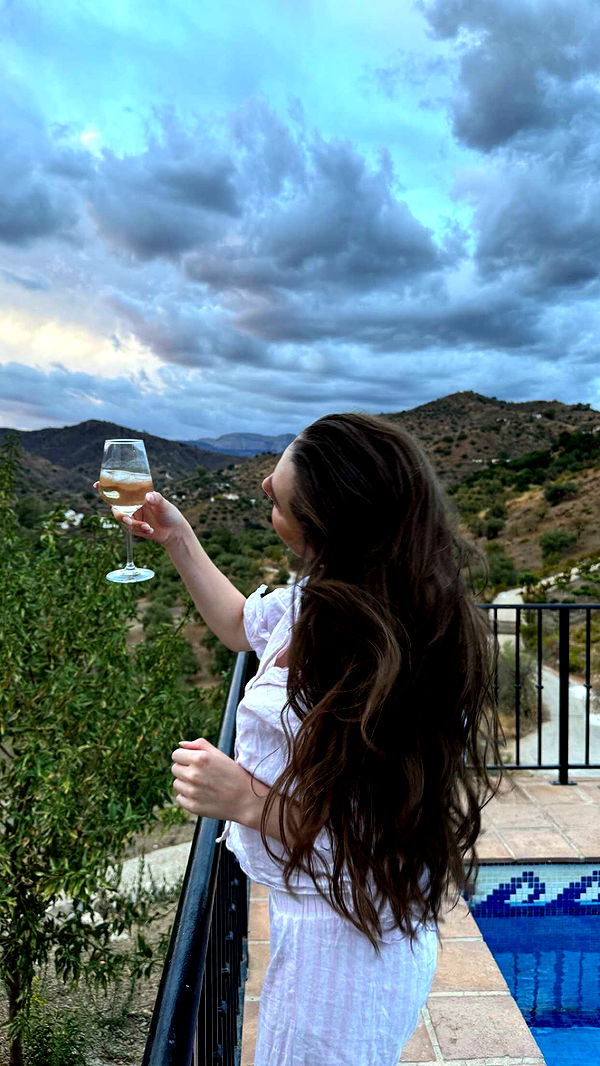 mathilda_bergs image ~ Altpins