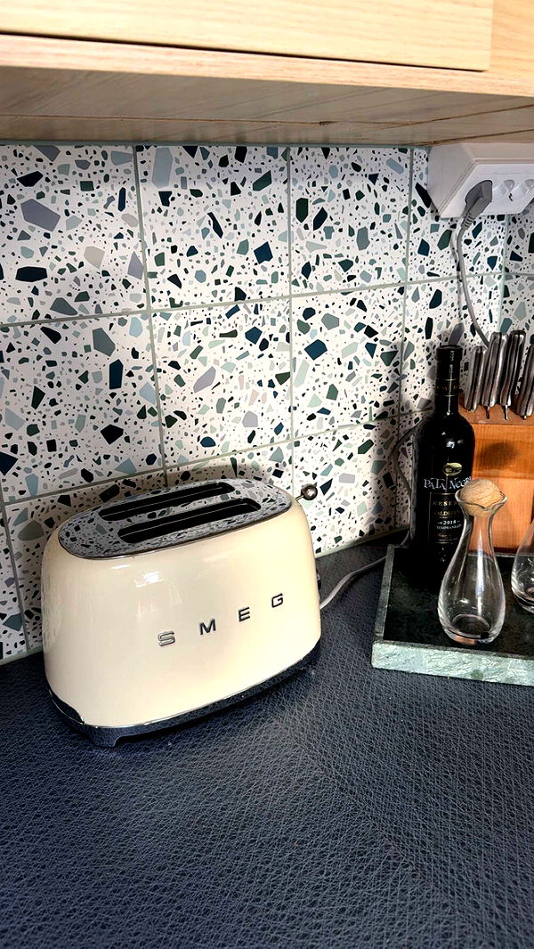 mathilda_bergs image ~ Altpins